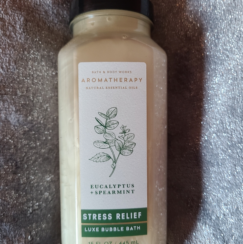 Bath and Body Works Stress Relief bubble bath